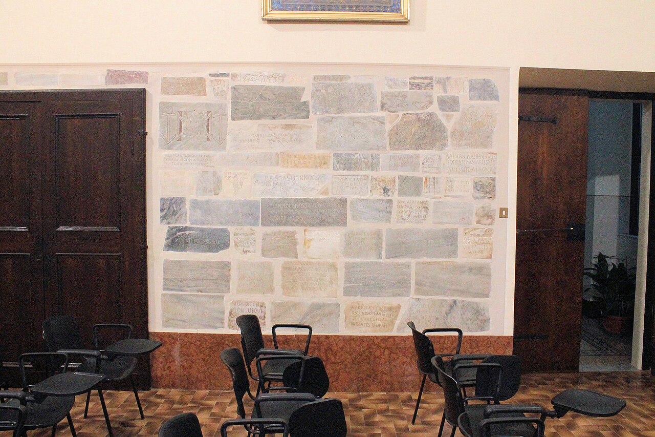 Il lapidario nel Palazzo di Bonifacio VIII ad Anagni