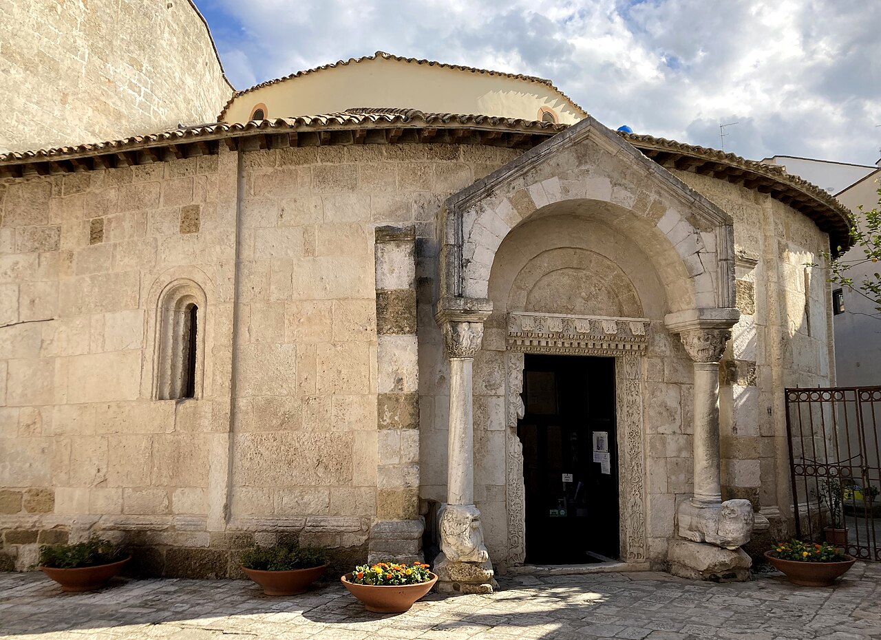 Il Tempietto di San Giovanni al Sepolcro a Brindisi