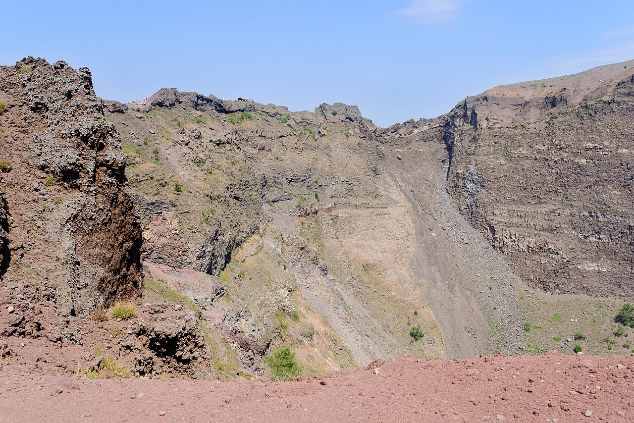 Il cratere del Vesuvio