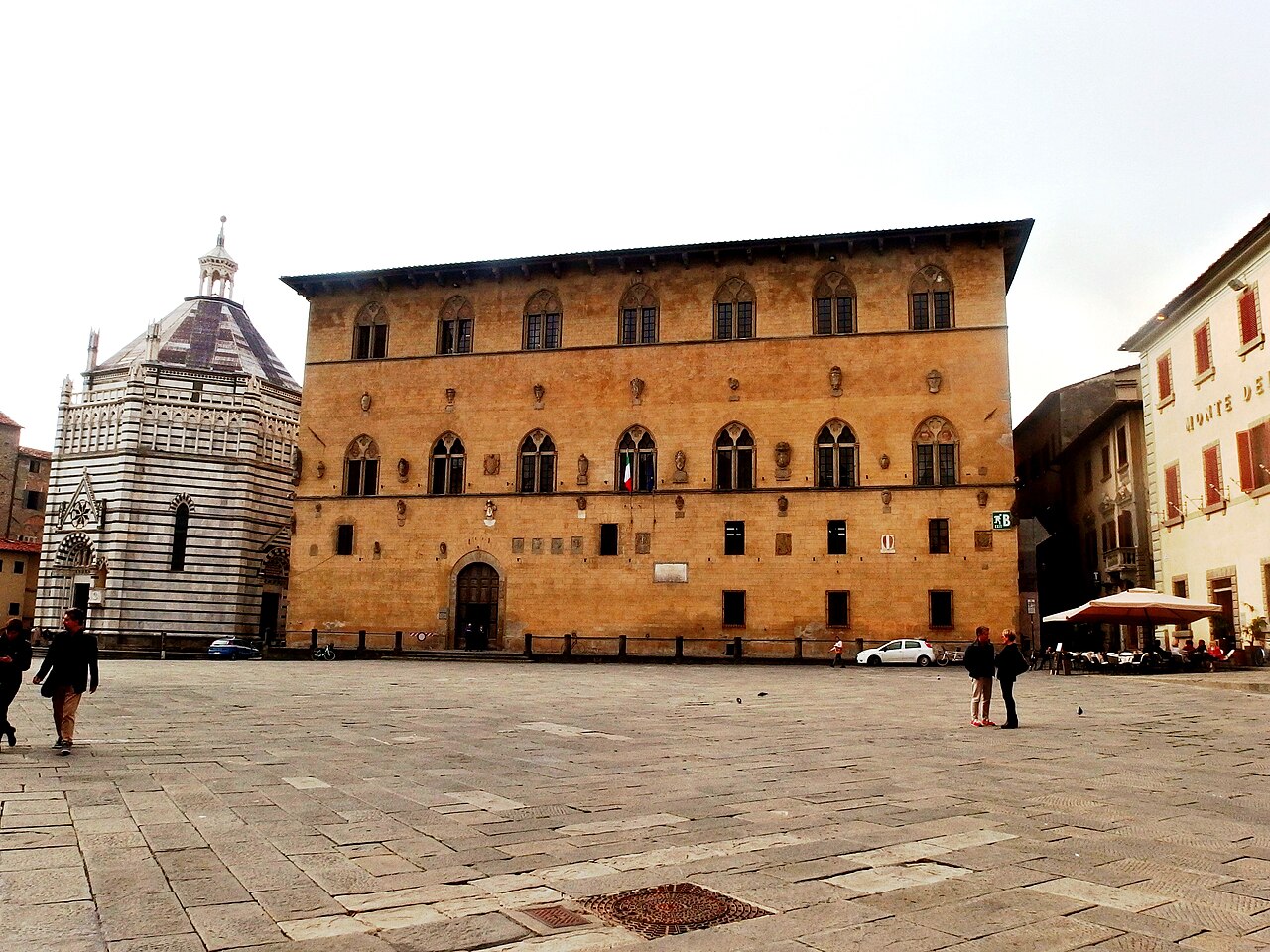 Piazza del Duomo a Pistoia