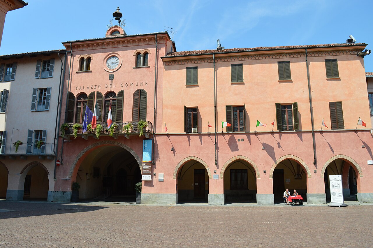 Palazzo Comunale, Alba