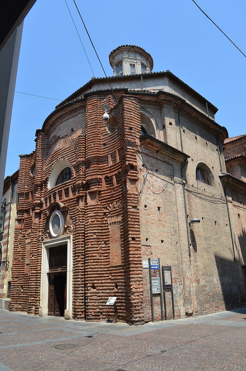Chiesa della Maddalena, Alba