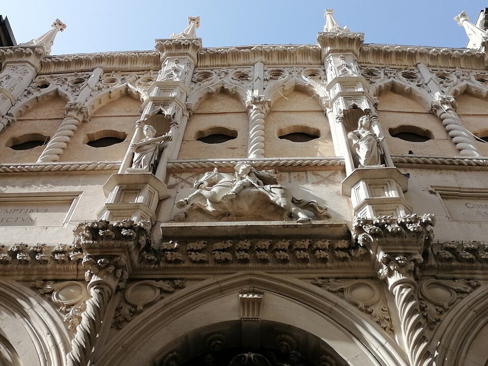 Loggia dei Mercanti, Ancona