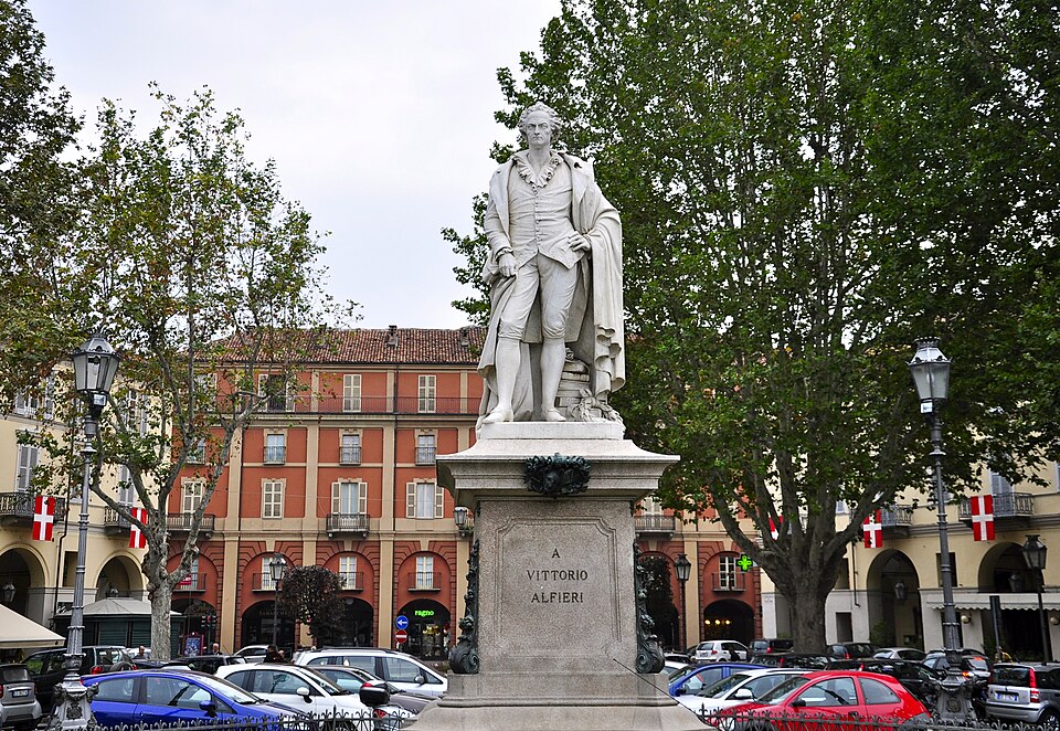 Monumento a Vittorio Alfieri, Asti