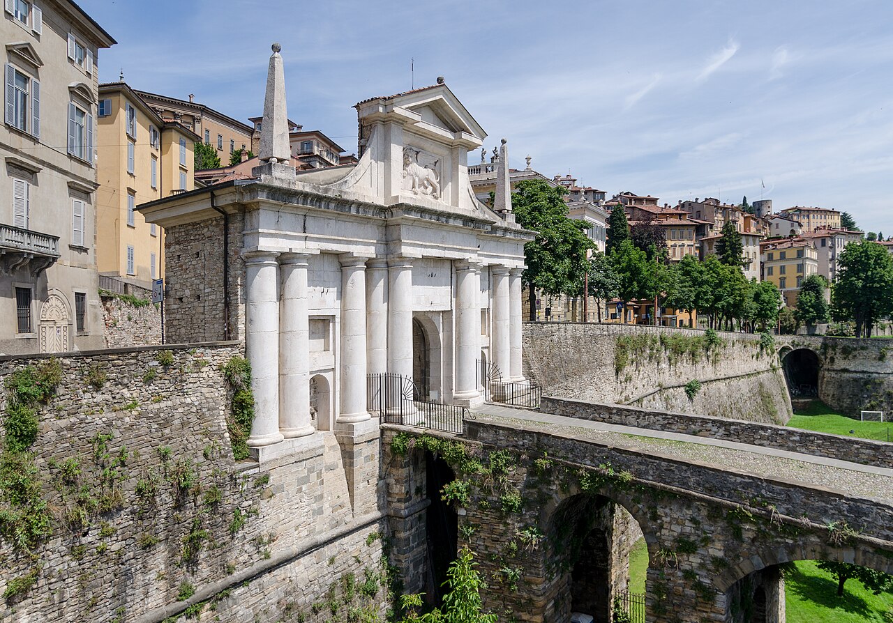 Porta San Giacomo, Bergamo