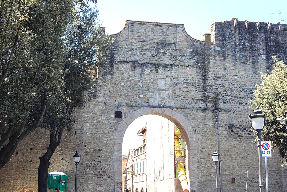 Porta Foligno, Bevagna