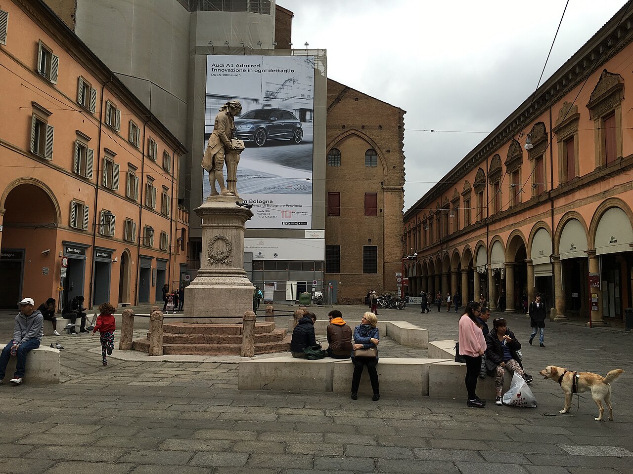 Piazza Galvani, Bologna