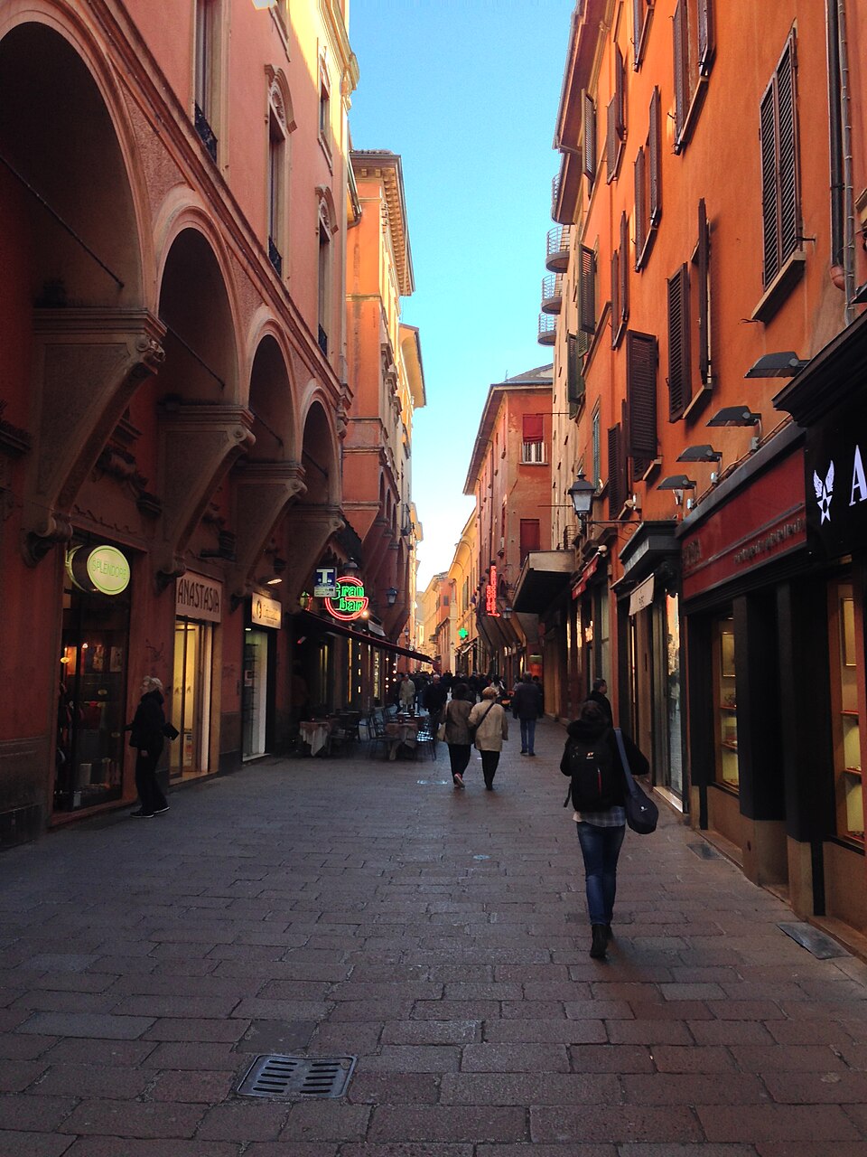 Via d'Azeglio, Bologna