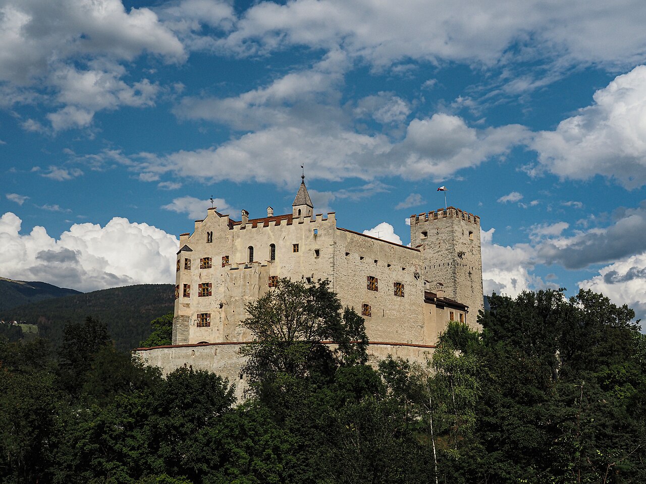 Castello di Brunico, Brunico