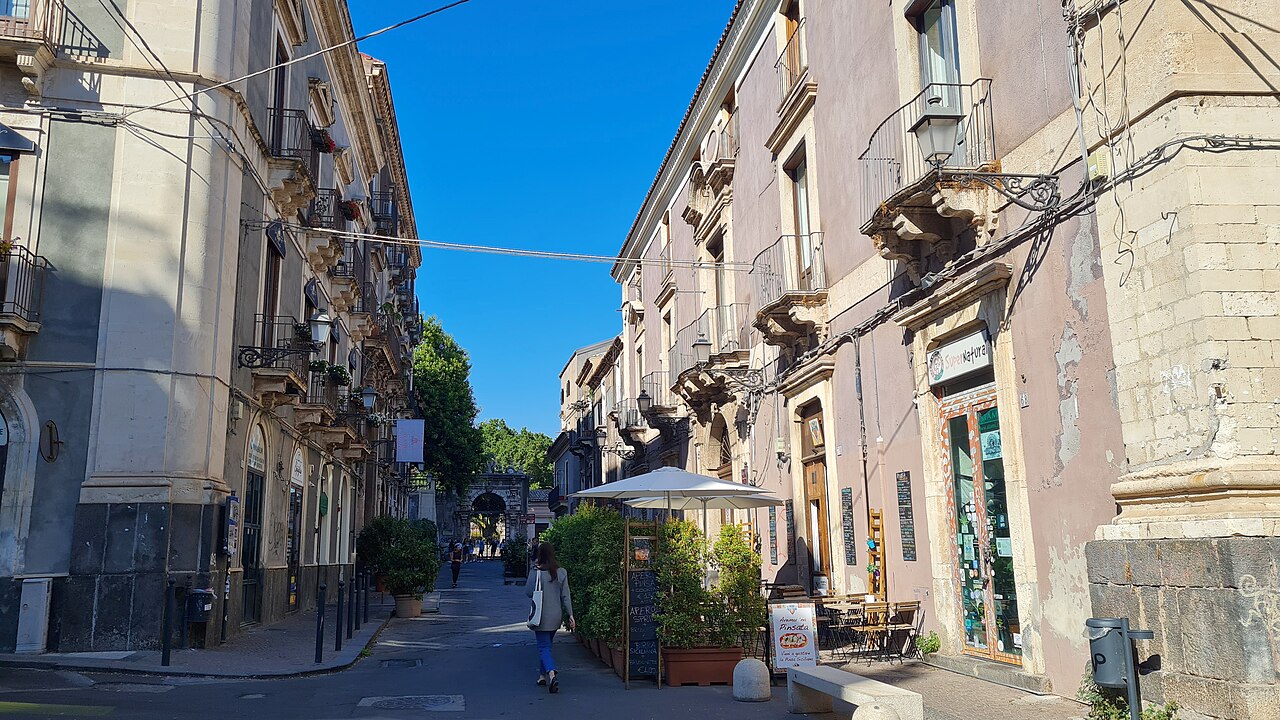 Via Crociferi, Catania