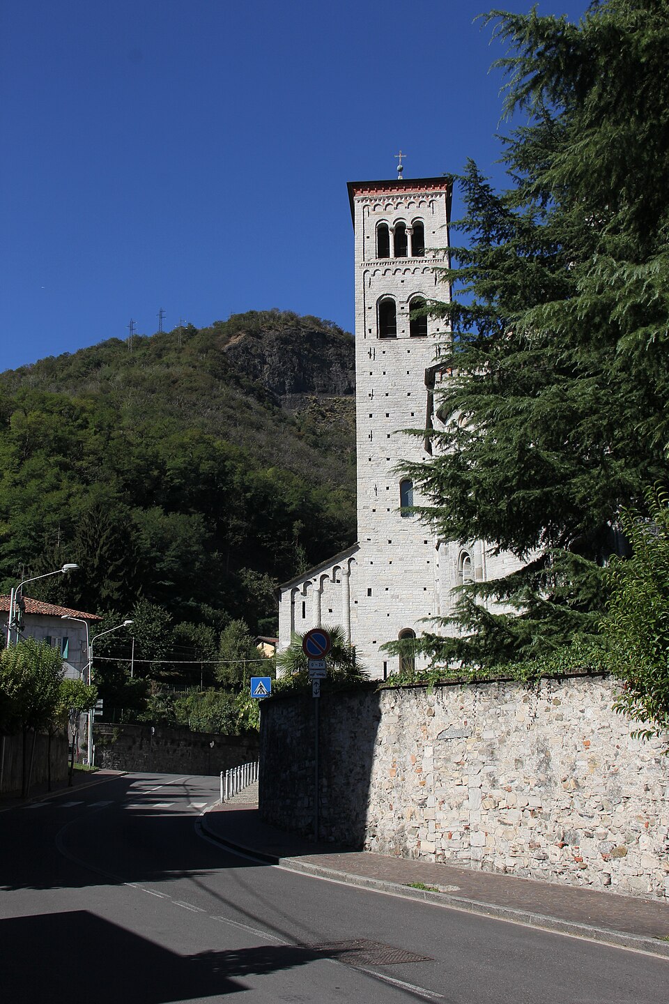 Basilica di Sant'Abbondio, Como