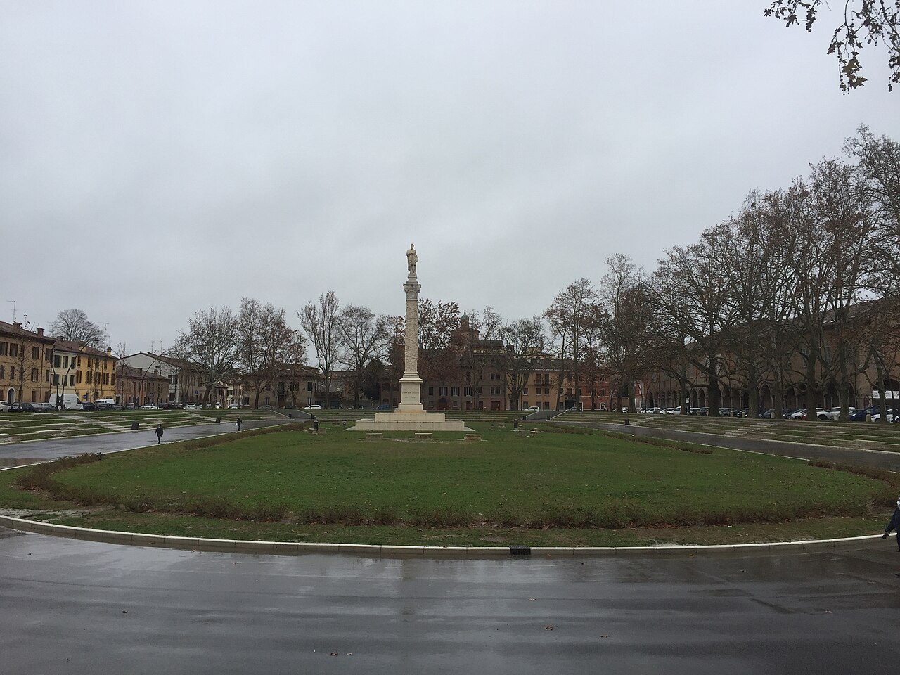 Piazza Ariostea, Ferrara