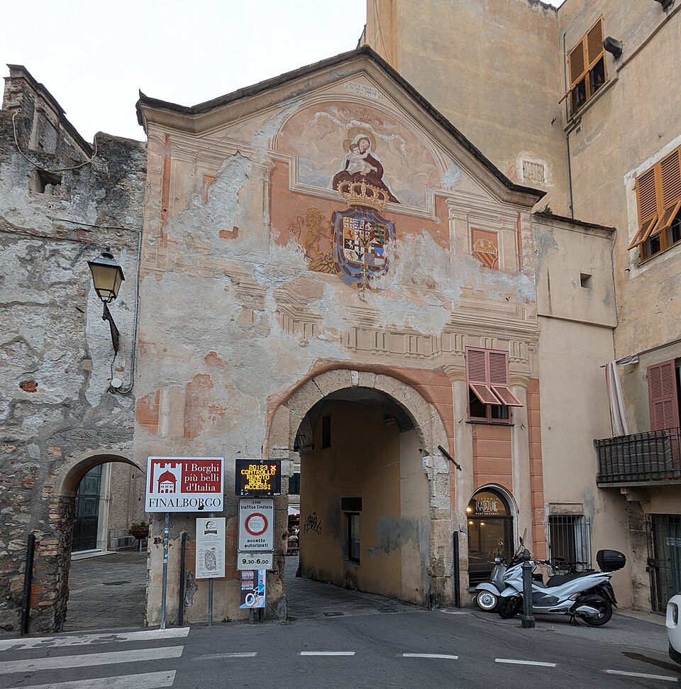 Porta Reale, Finale Ligure
