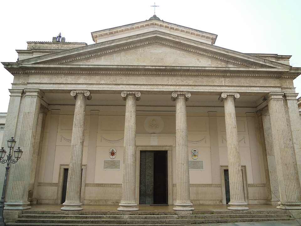 Cattedrale di San Pietro Apostolo, Isernia