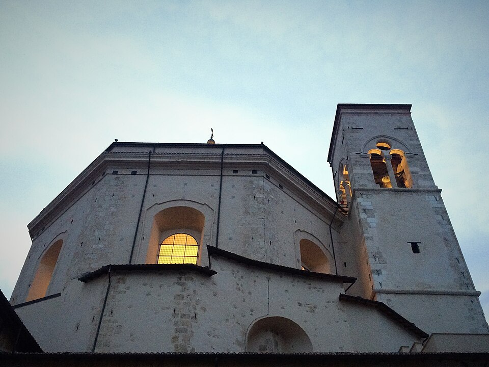 Basilica di San Bernardino, L'Aquila