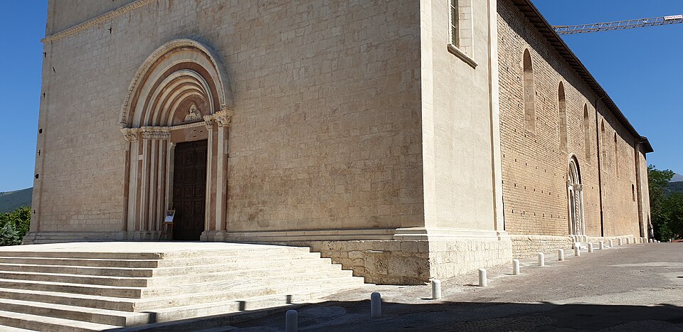 Chiesa di San Silvestro, L'Aquila