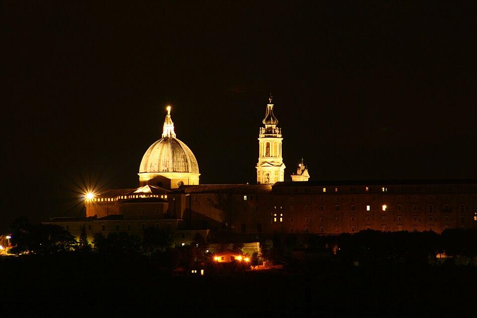 Bastioni di Loreto, Loreto