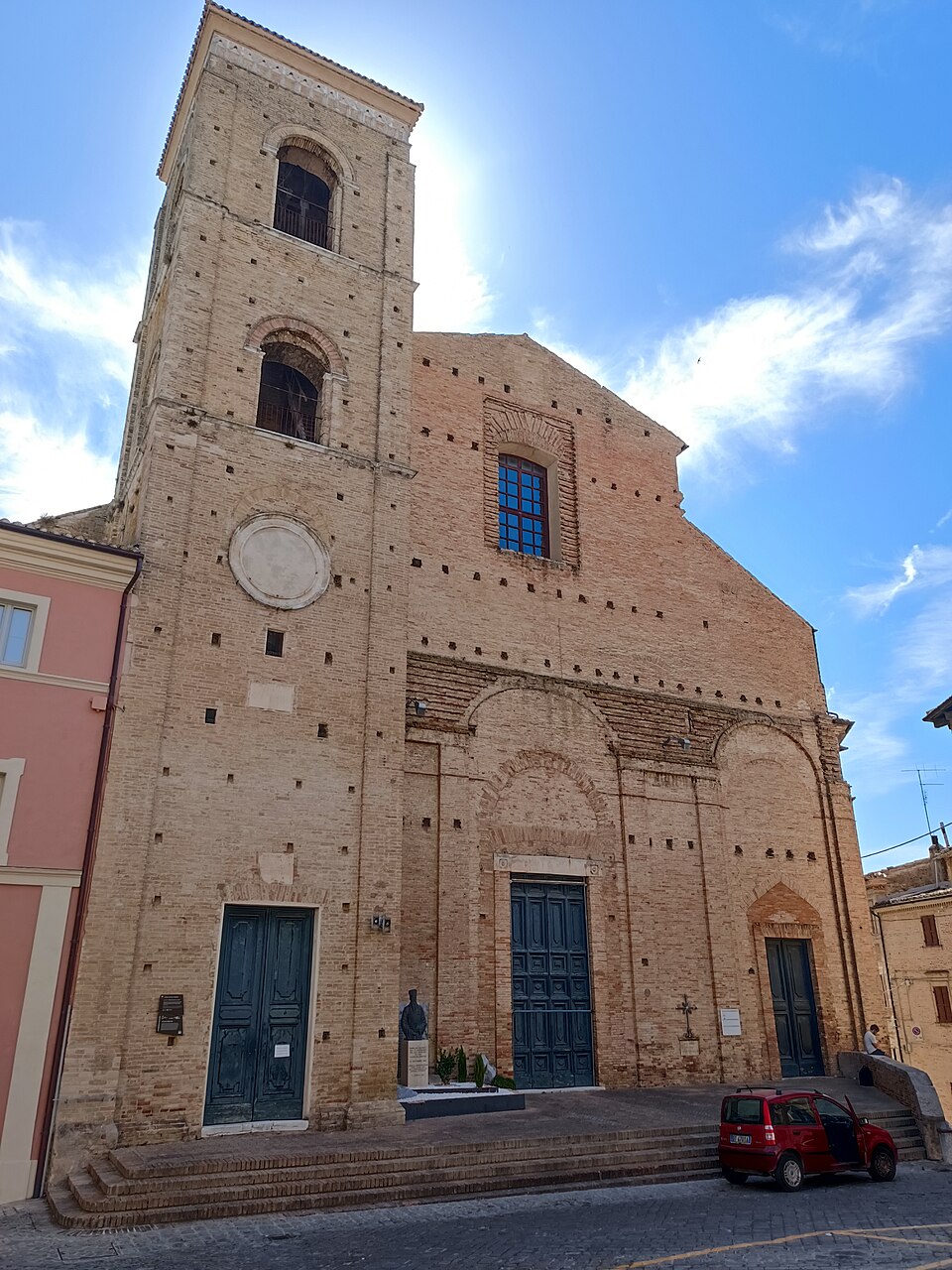 Duomo di San Giuliano, Macerata