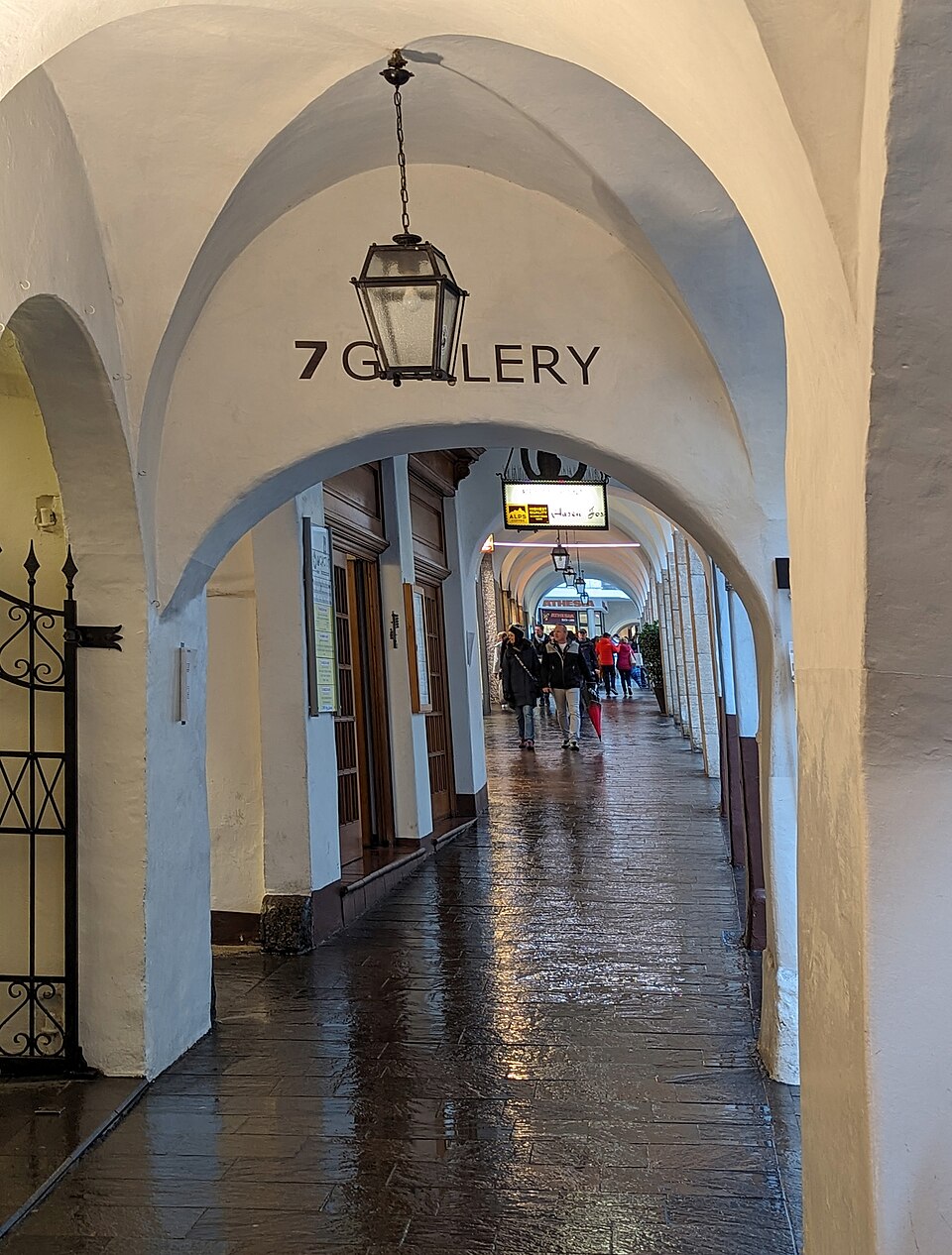 Via dei Portici, Merano