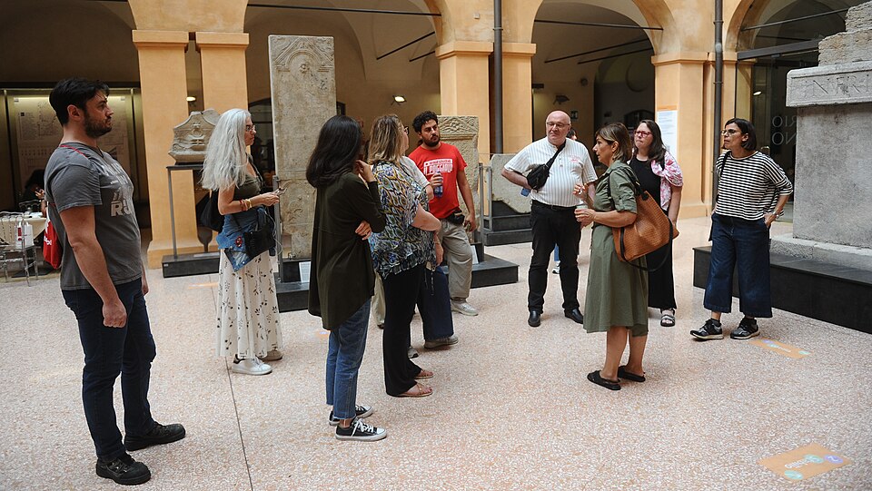 Via Emilia, Modena
