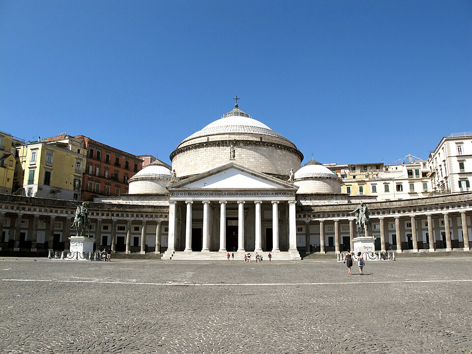 Piazza del Plebiscito, Napoli