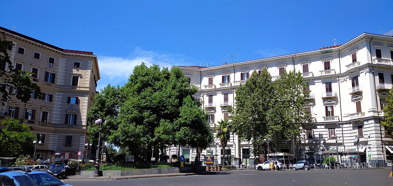 Piazza Vanvitelli, Napoli