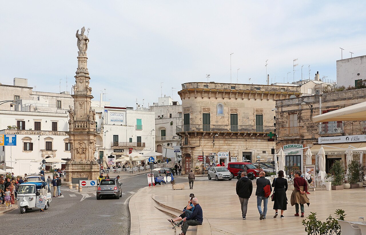 Guglia di Sant'Oronzo, Ostuni