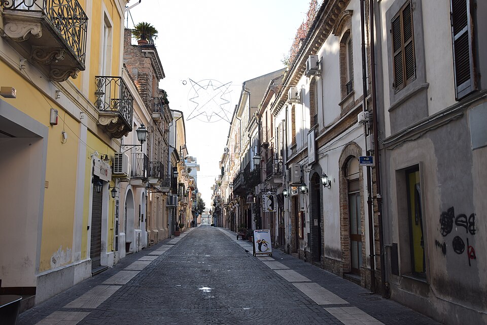Corso Manthonè, Pescara