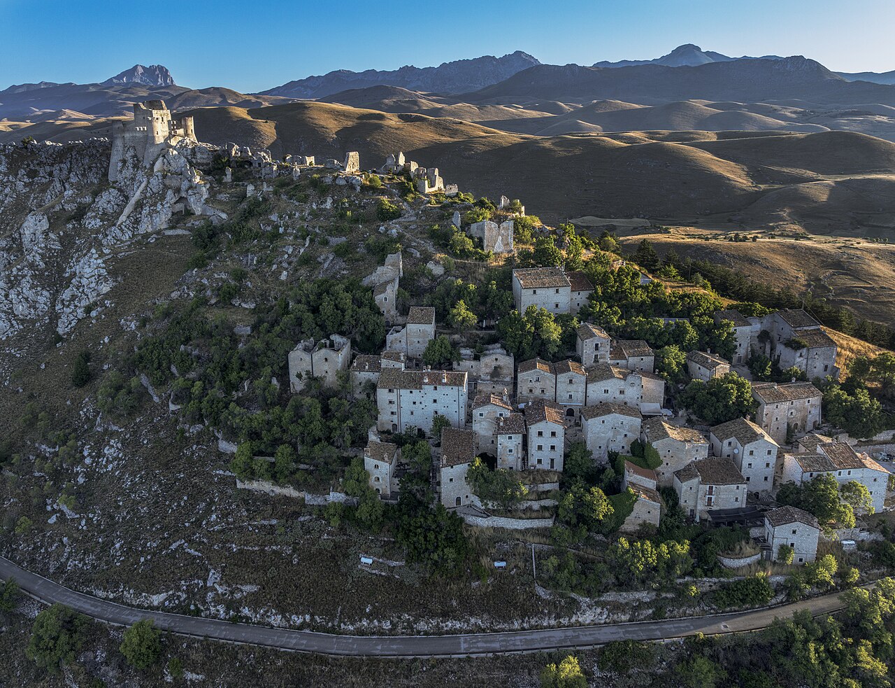 Borgo di Rocca Calascio, Calascio