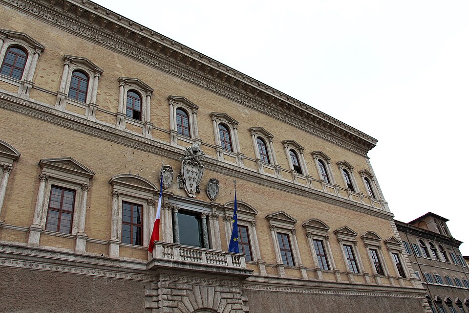 Palazzo Farnese, Roma