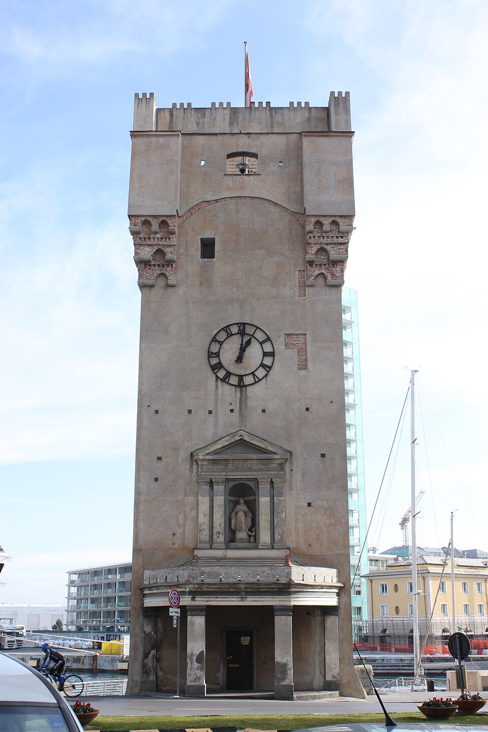 Torre Leon Pancaldo, Savona
