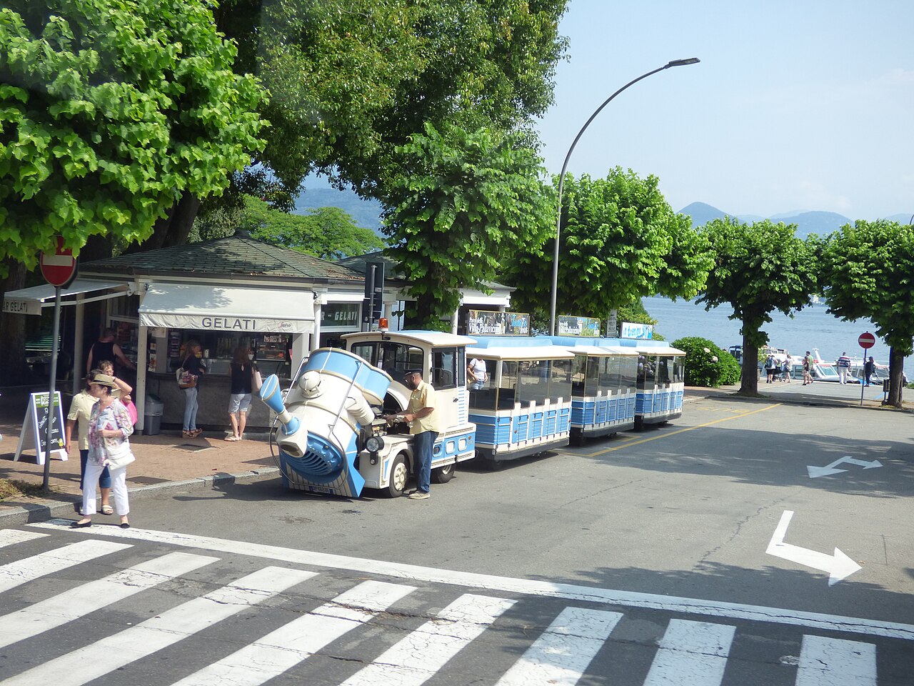 Piazza Marconi, Stresa