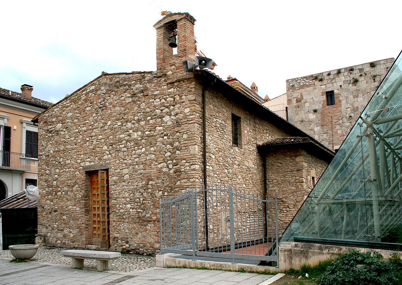 Sant'Anna dei Pompetti, Teramo