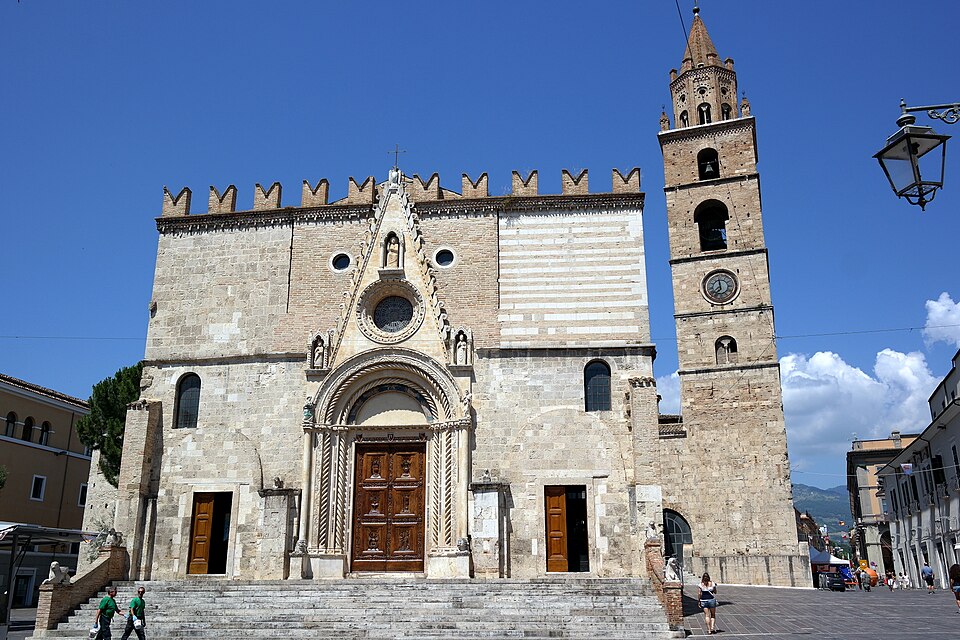 Duomo di Teramo, Teramo