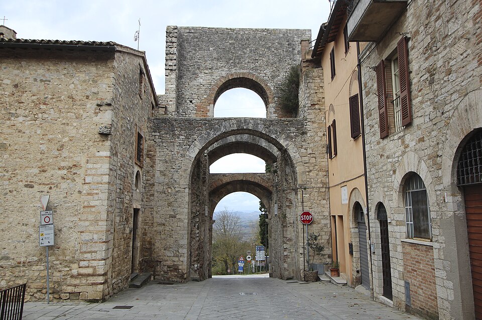 Porta Perugina, Todi