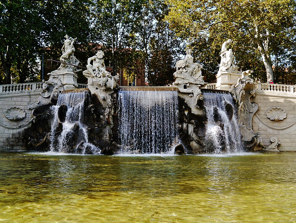 Fontana dei Dodici Mesi, Torino