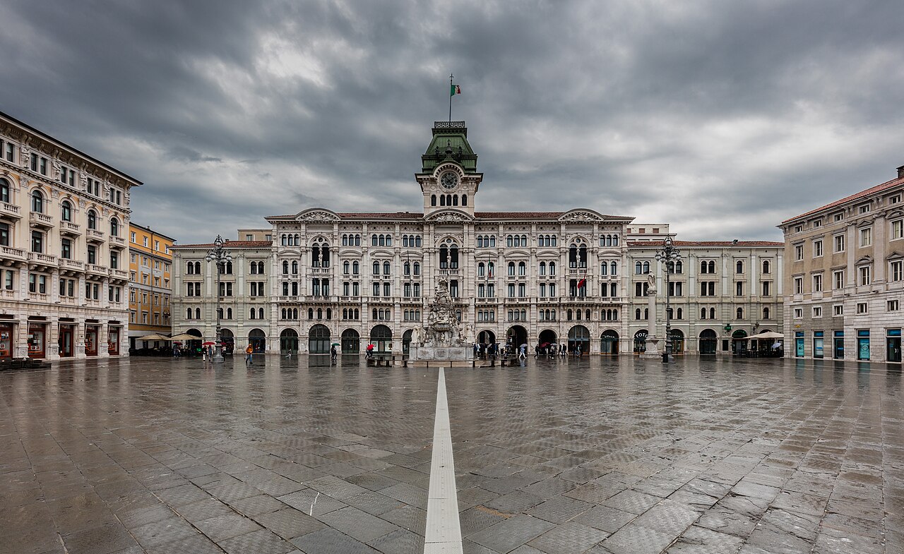 Piazza Unità d'Italia, Trieste