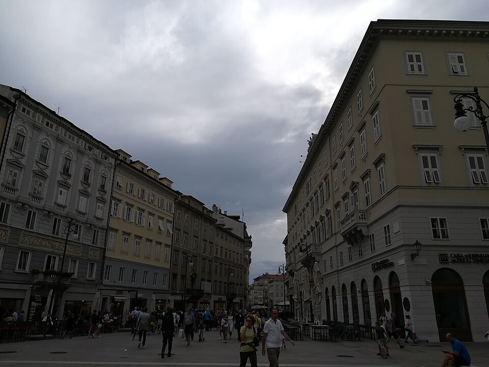 Piazza della Borsa, Trieste