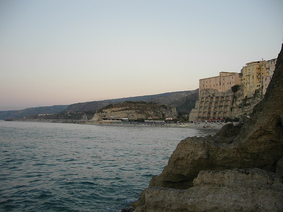 Spiaggia della Rotonda, Tropea