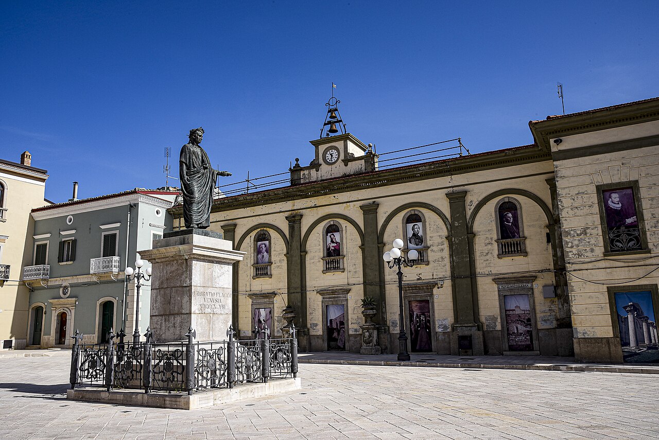 Piazza Orazio, Venosa