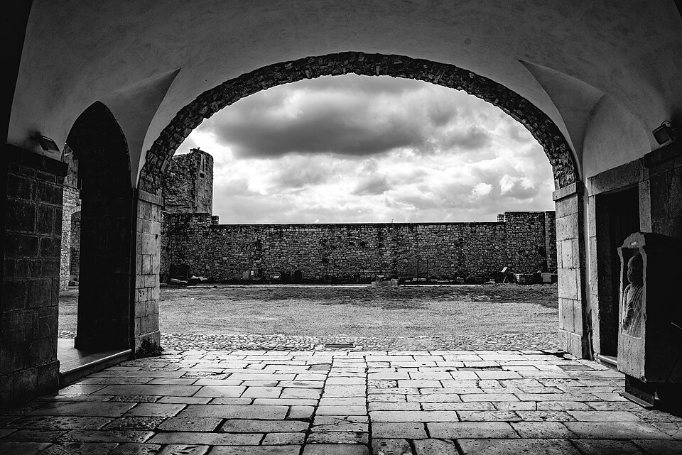 Castello Pirro del Balzo, Venosa