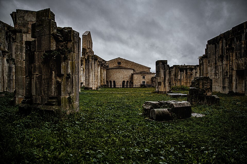Chiesa vecchia della Santissima Trinità, Venosa