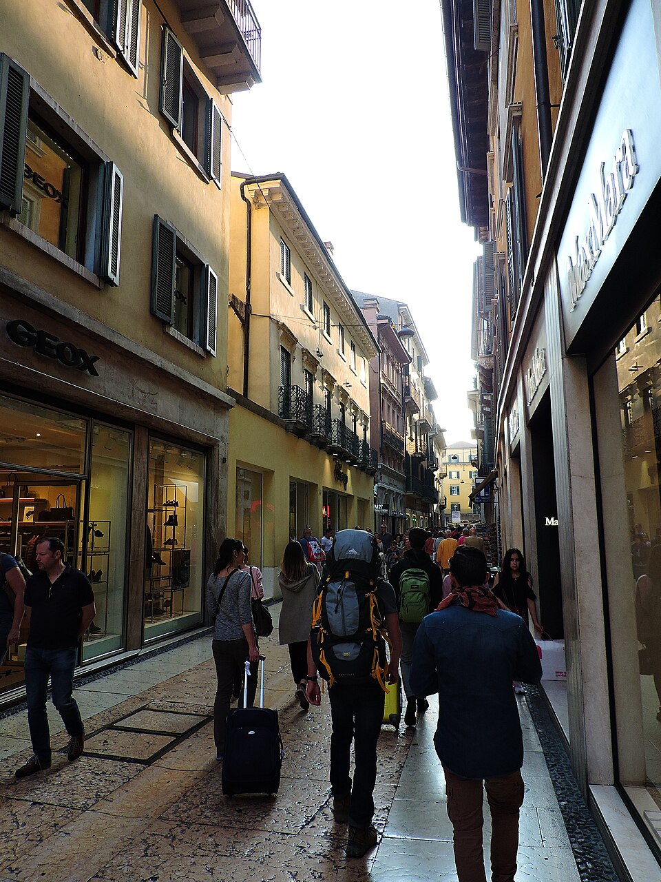 Via Mazzini, Verona