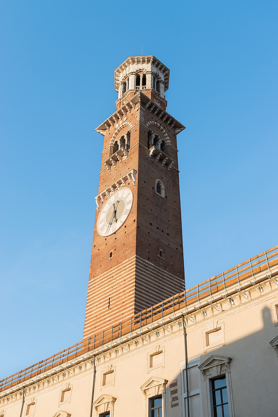 Torre dei Lamberti, Verona