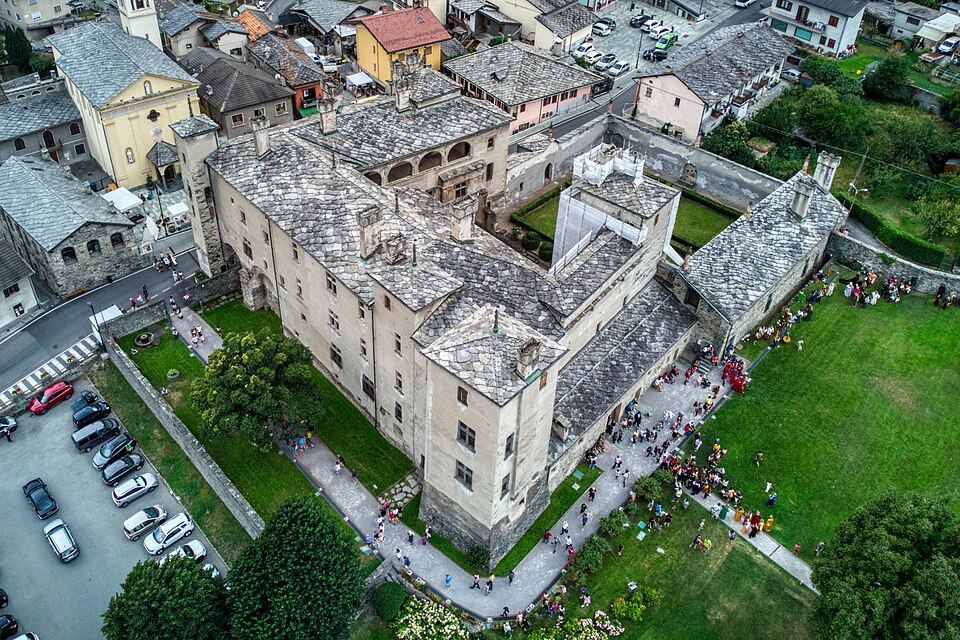 Borgo di Issogne, Verrès