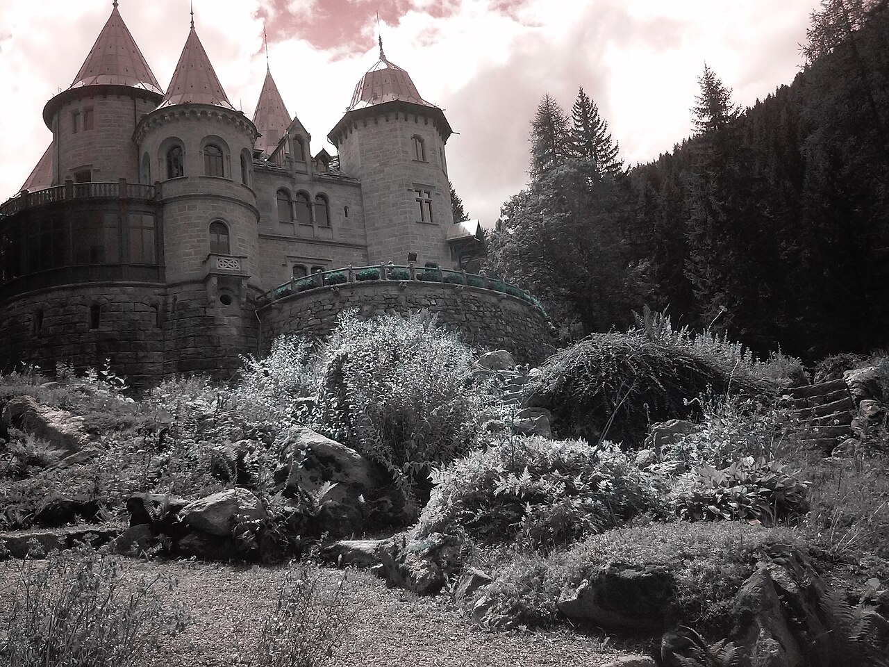 Castel Savoia, Gressoney-Saint-Jean