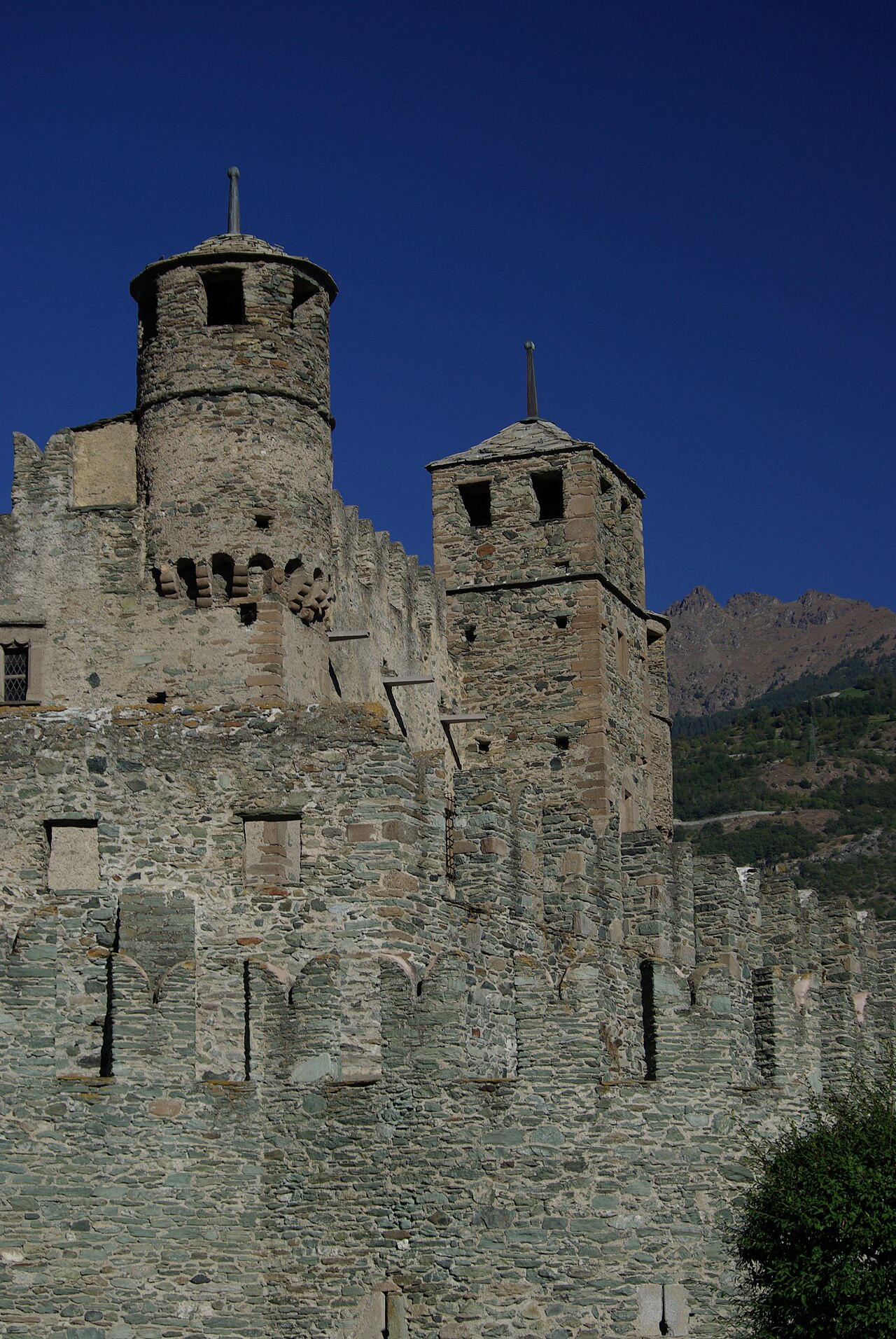 Castello di Fénis, Fénis