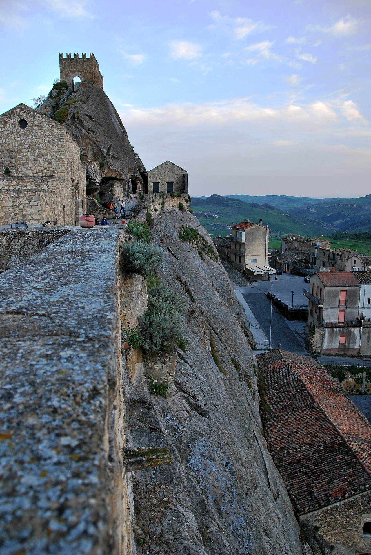 Castello di Sperlinga, Sperlinga