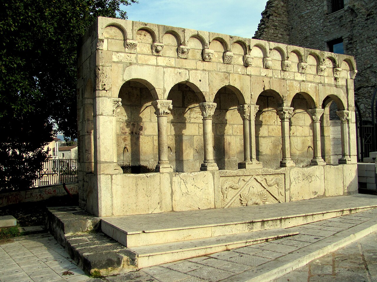 Fontana Fraterna, Isernia