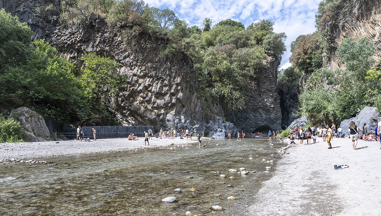 Gole dell'Alcantara, Motta Camastra